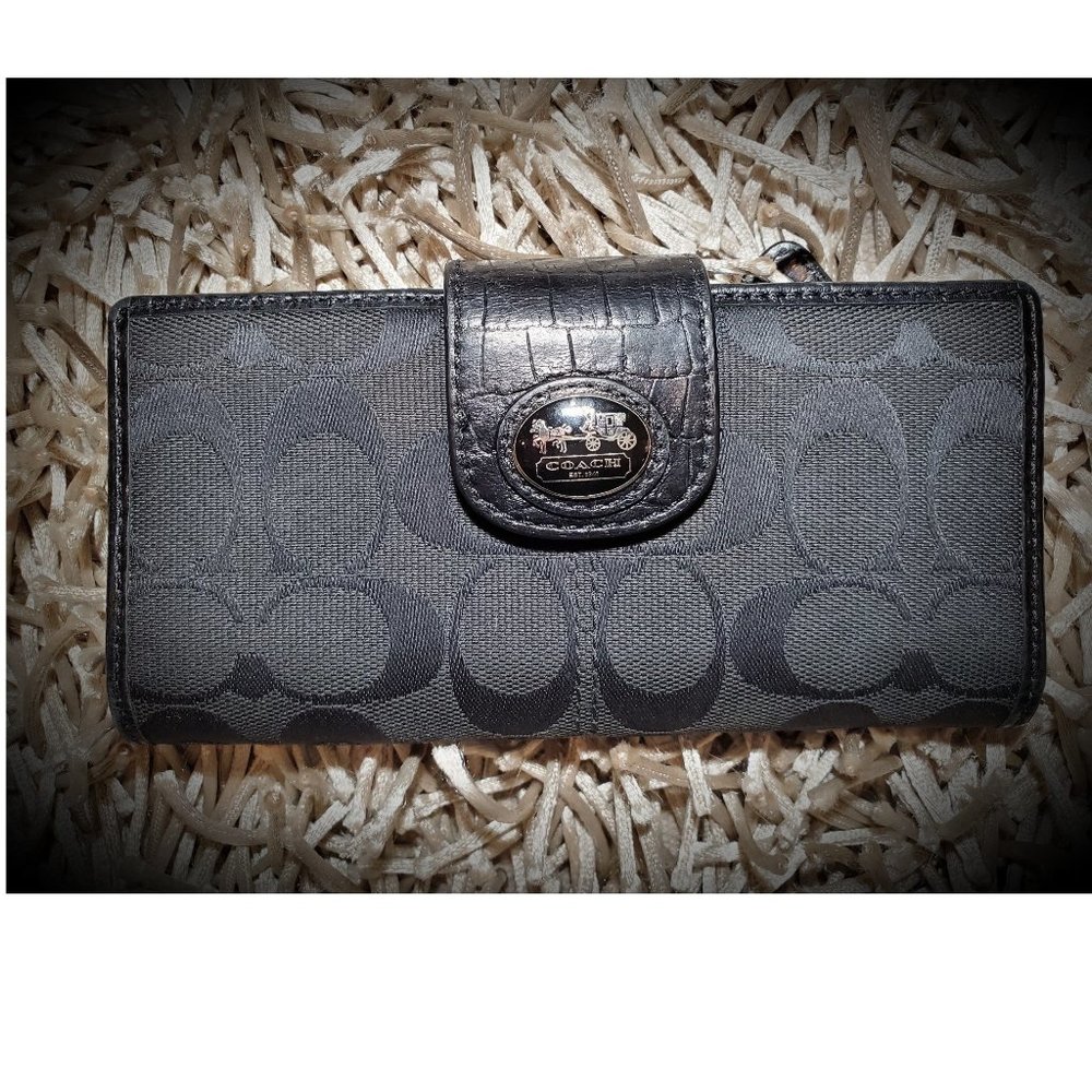 COACH wallet
